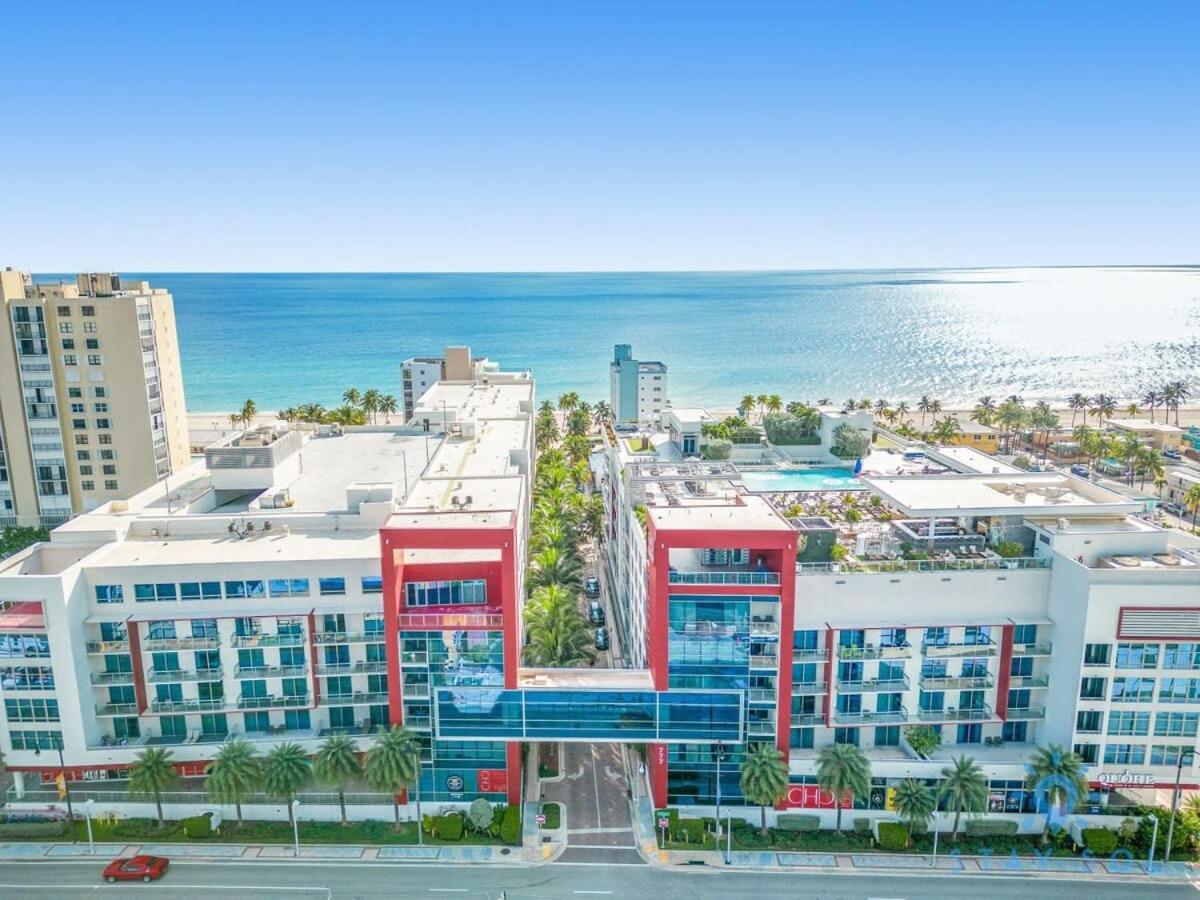 Tropical Oasis - Rooftop Pool- Near Beach - Gym Hollywood Eksteriør billede