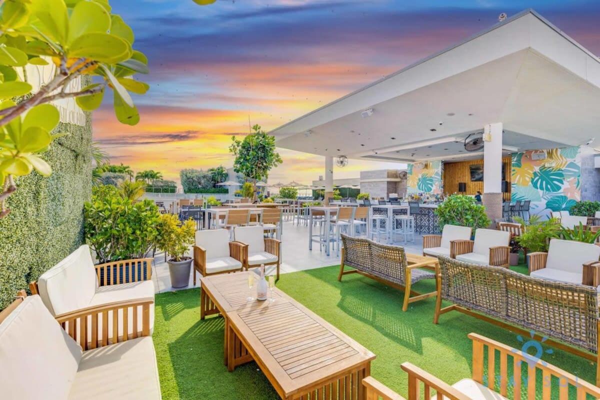 Tropical Oasis - Rooftop Pool- Near Beach - Gym Hollywood Eksteriør billede