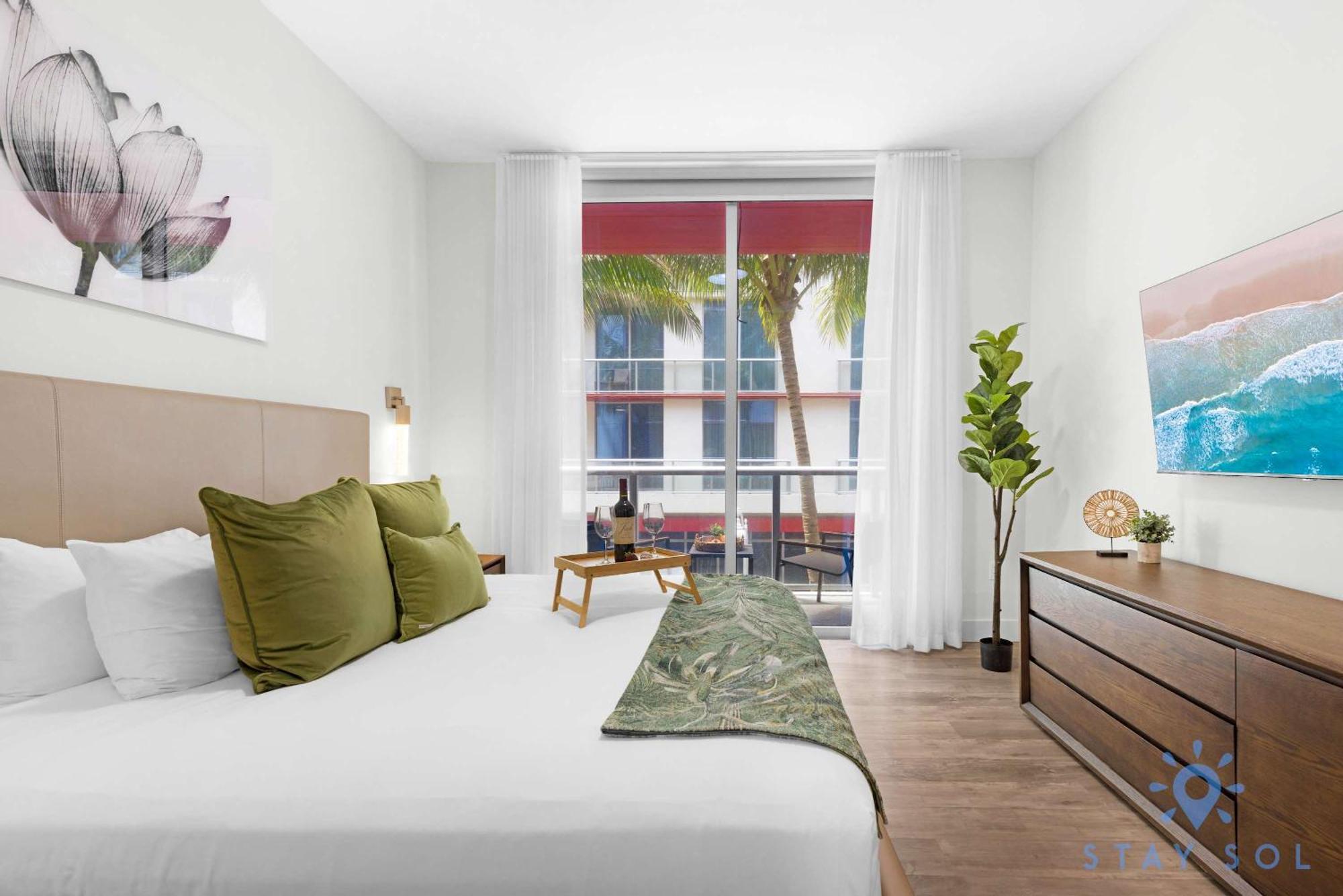 Tropical Oasis - Rooftop Pool- Near Beach - Gym Hollywood Eksteriør billede